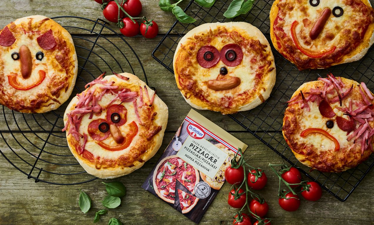 Picture - Hurtige mini pizza med sjove ansigter web pack